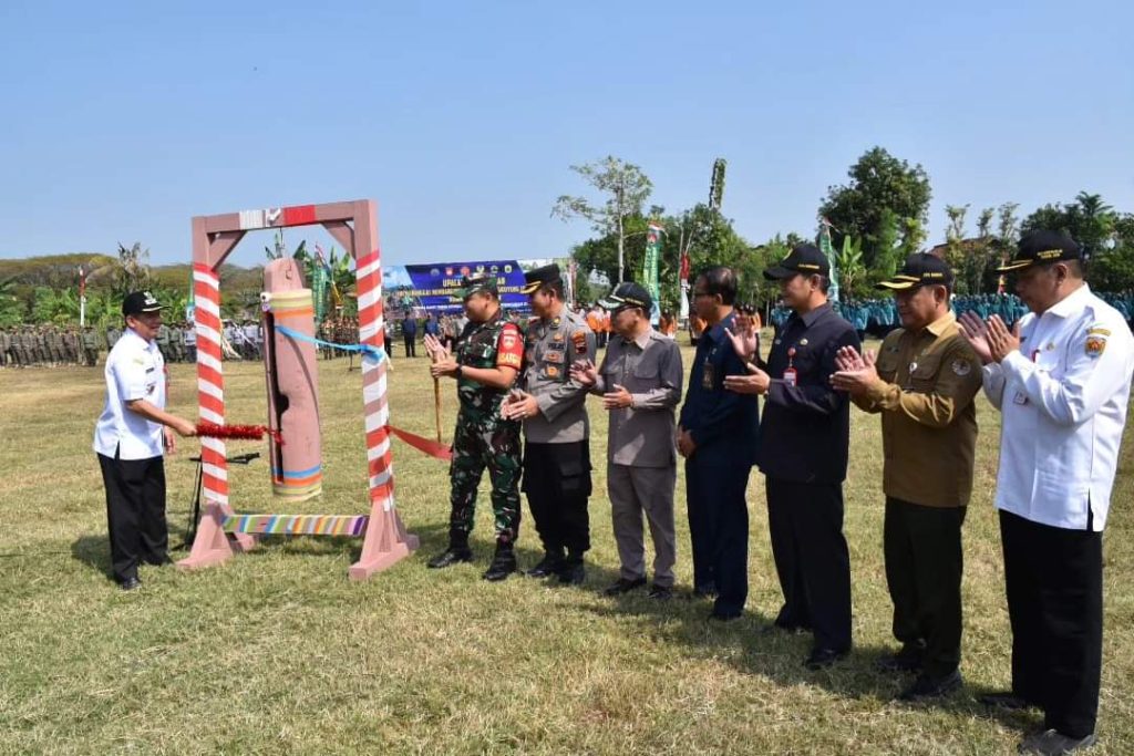 Wakil Bupati Grobogan Pimpin Upacara Pembukaan TMMD Sengkuyung Tahap III di Desa Monggot.